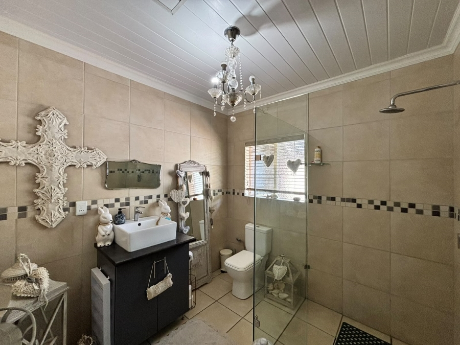 4 Bedroom Property for Sale in Grimbeeck Park North West